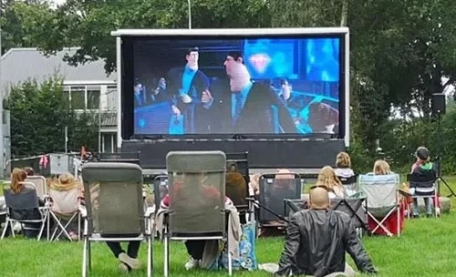 Buiten Bioscoop in Pesse, bij Hoogeveen