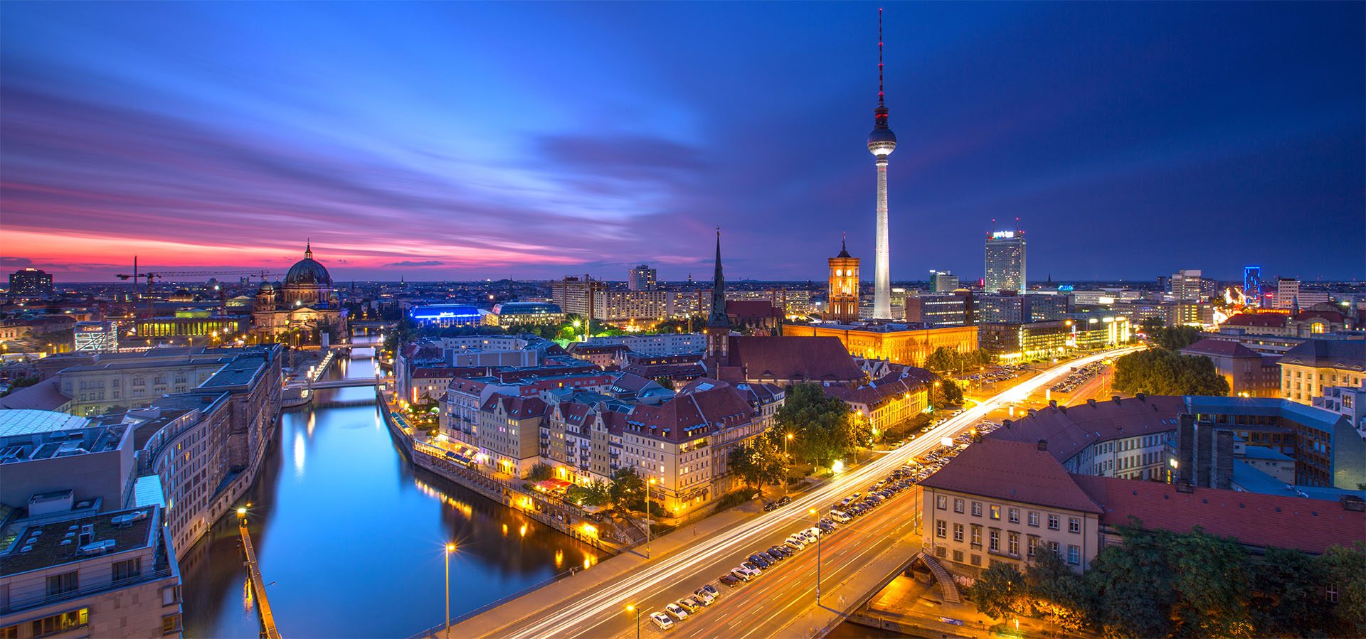 Rent you indoor, outdoor or mobile LED Screen for events in Berlin